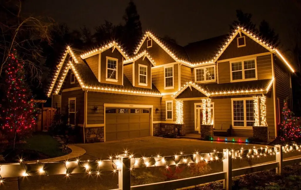 Christmas Light Installation and Hanging DFW